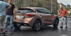 Infiniti Q30