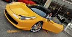 Dhiaa Al-Essa i jego Ferrari 458 Italia