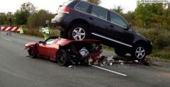 Tesla Roadster Toyota Prius VW Touareg - wypadek
