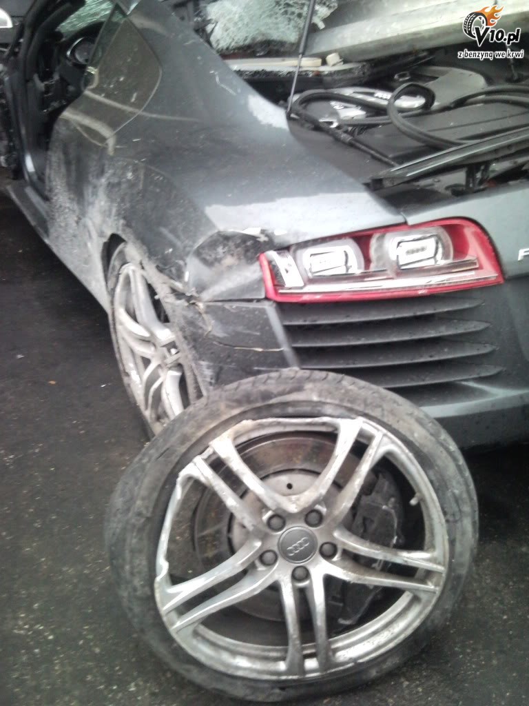 Audi R8 - przeraajcy wypadek