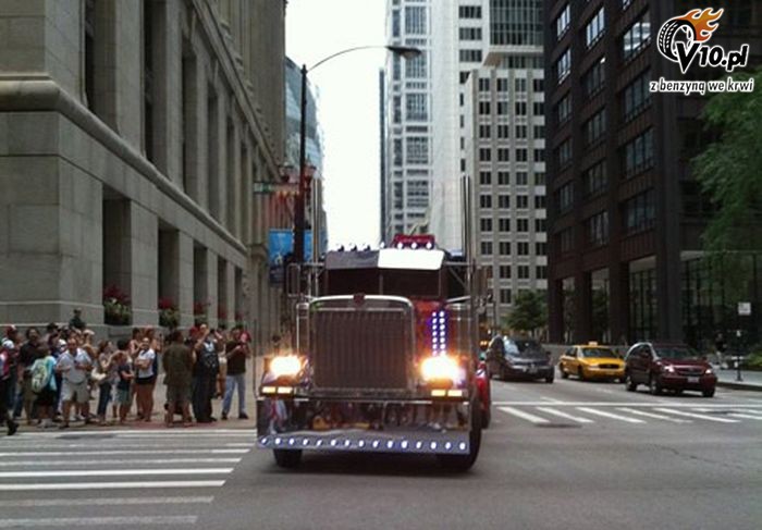 Auta przyapane na planie filmu Transformers 3