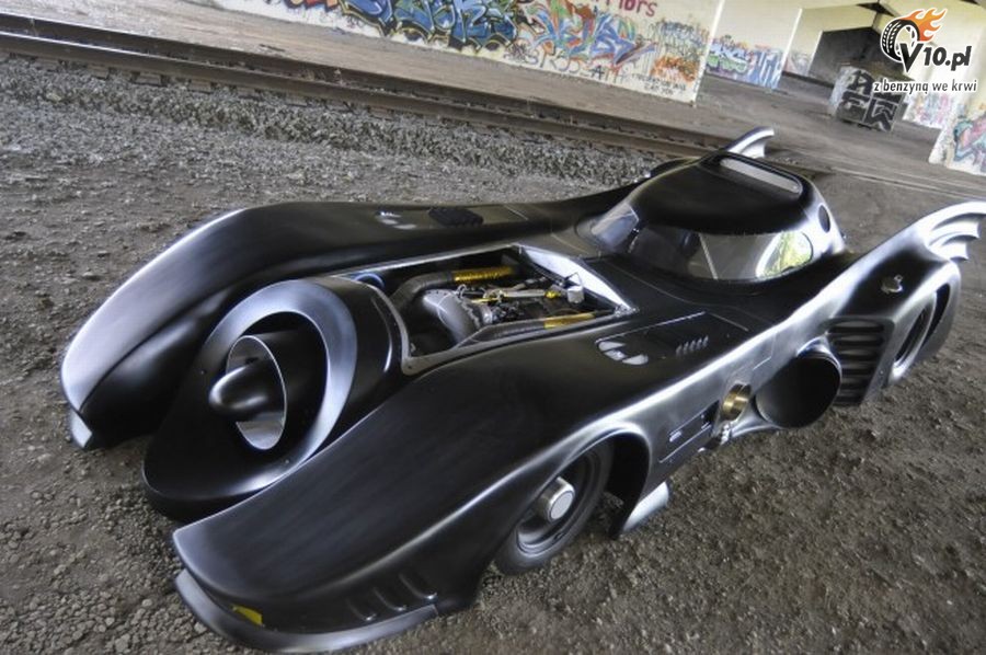 Batmobil od Putsch Racing