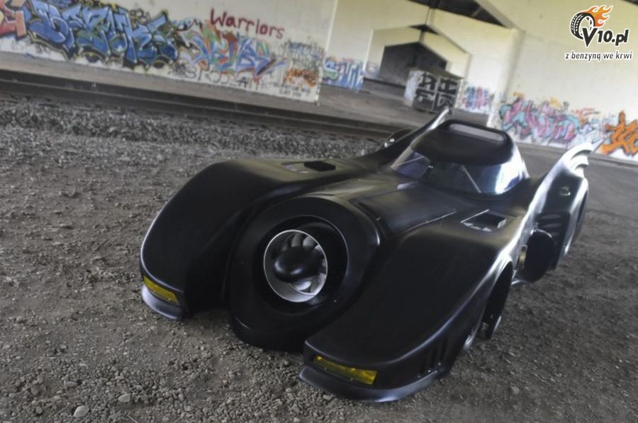 Batmobil od Putsch Racing