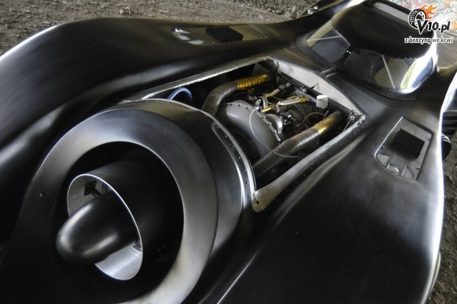 Batmobil od Putsch Racing