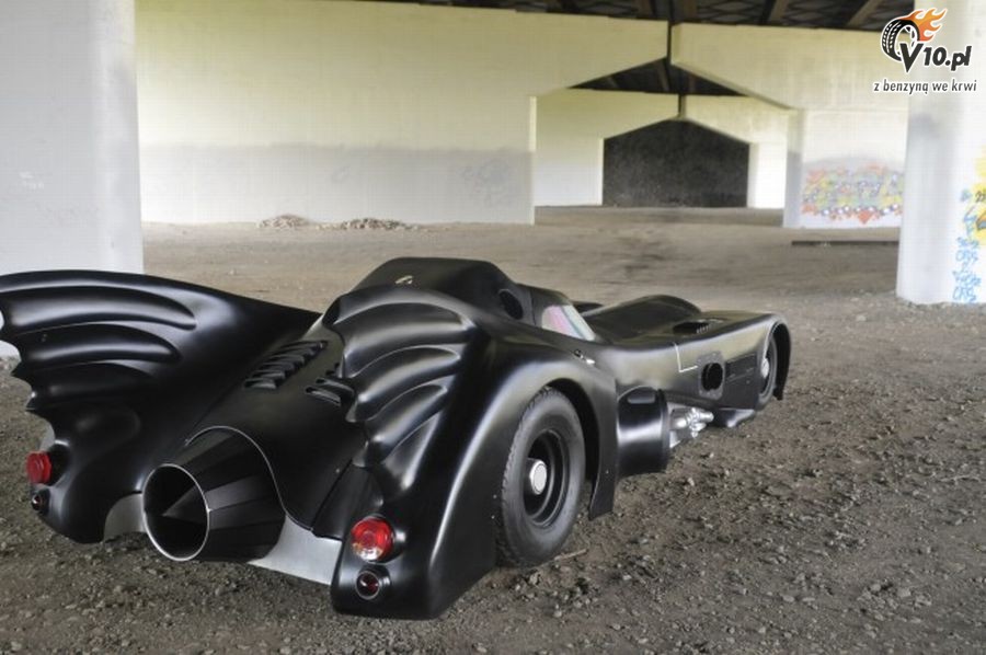 Batmobil od Putsch Racing