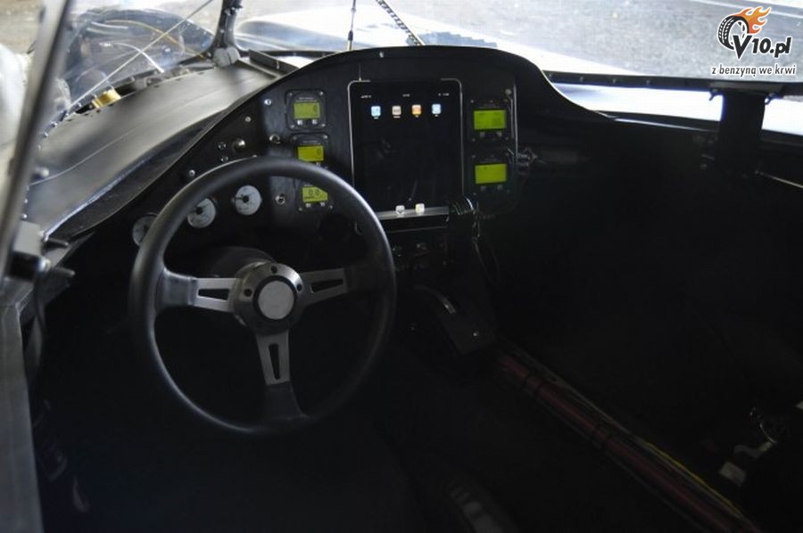 Batmobil od Putsch Racing