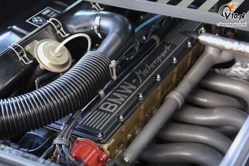 BMW M1 za 800.000 PLN