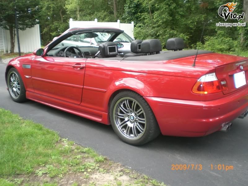 BMW M3 Cabrio z tylnymi ekranami LCD