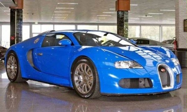 Bugatti Veyron z ciarwk w zestawie