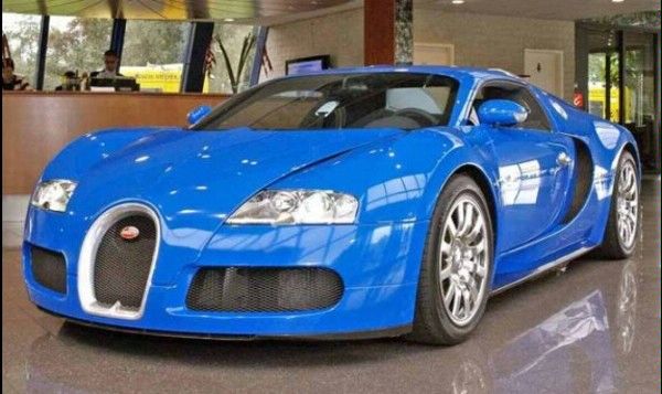 Bugatti Veyron z ciarwk w zestawie