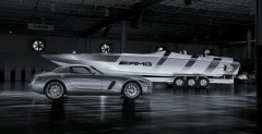 Cigarette Racing Boat - Mercedes SLS AMG Gullwing