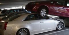 Civic na Cadillacu