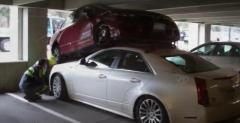 Civic na Cadillacu