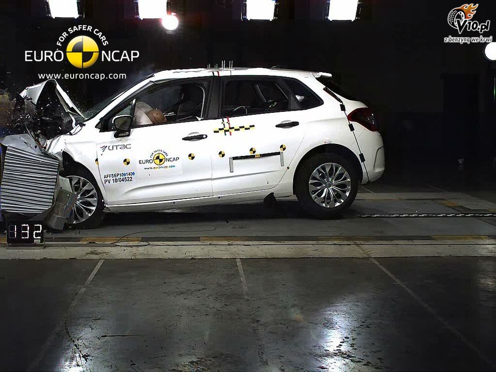 Citroen C4 2010 - crash-test EuroNCAP