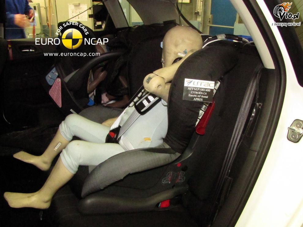 Citroen C4 2010 - crash-test EuroNCAP