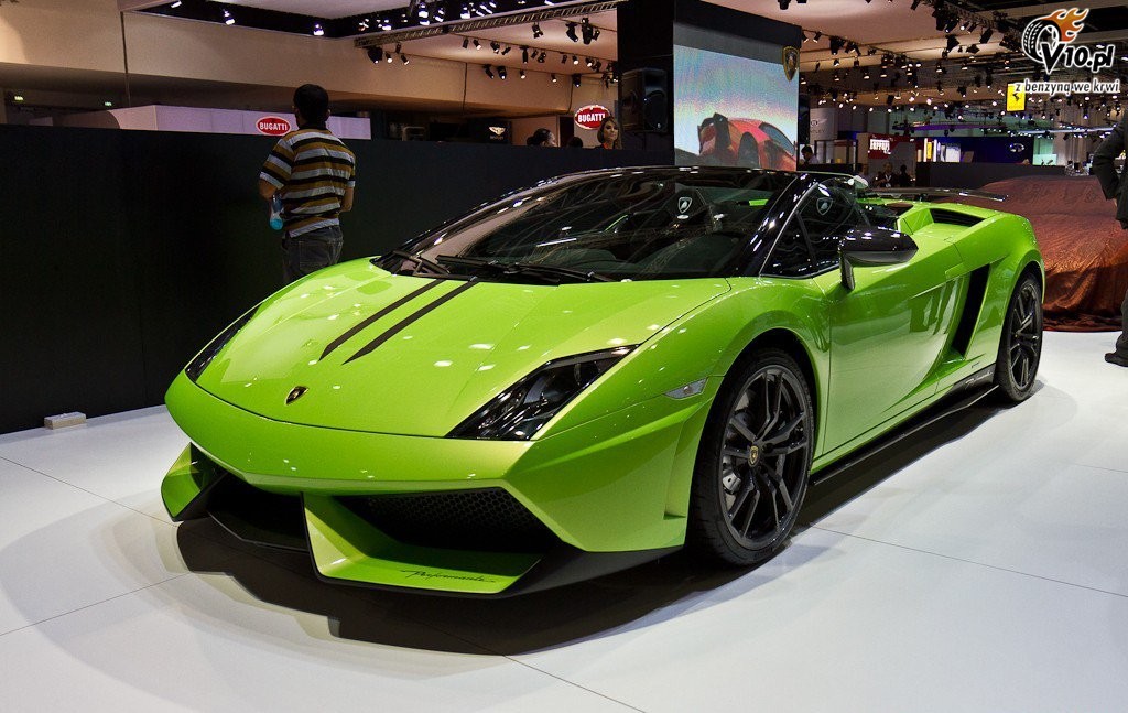 Dubai Motor Show 2011