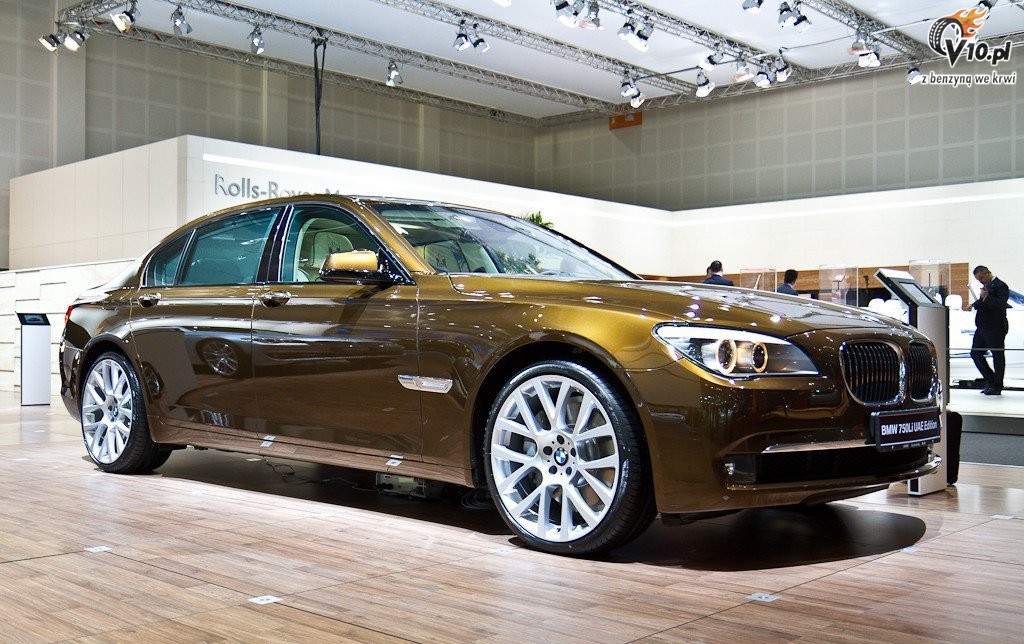 Dubai Motor Show 2011