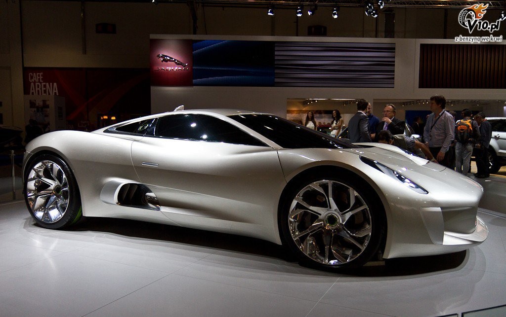 Dubai Motor Show 2011
