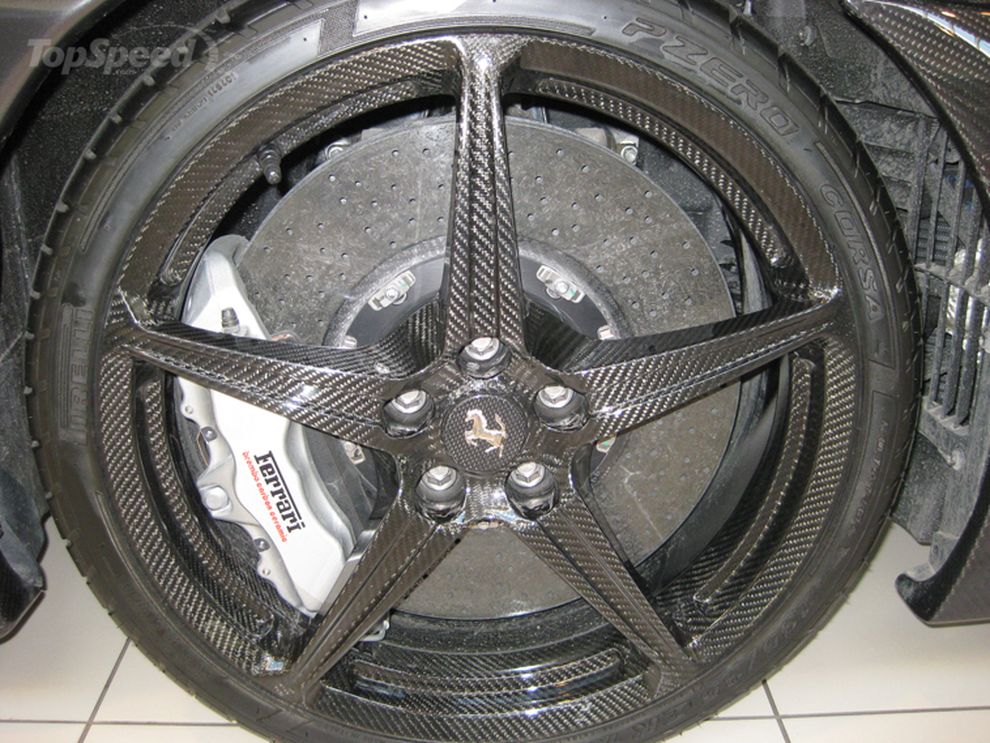 Ferrari 430 Scuderia Spider 16M - wersja karbonowa