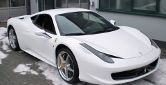 Ferrari 458 Italia z zamaskowanym nadwoziem