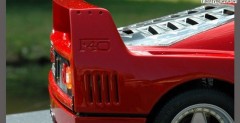 Ferrari F40 - model w skali 1:8