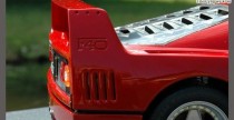 Ferrari F40 - model w skali 1:8