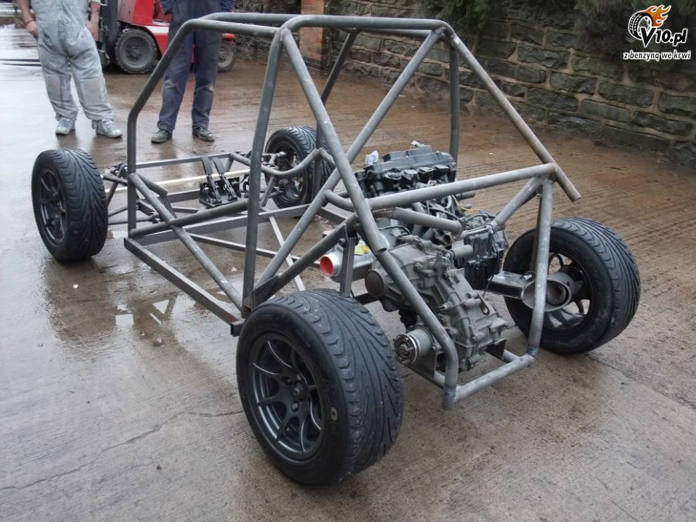 Fiat 126p z motocyklowym sercem