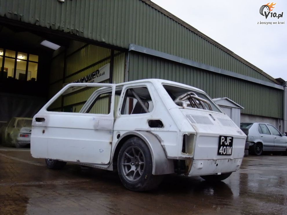 Fiat 126p z motocyklowym sercem