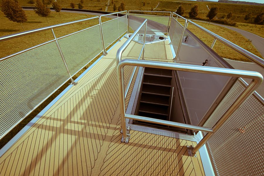 Futuria Sports+spa Caravan