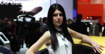 Pikne hostessy podczas 81. Geneva Motor Show