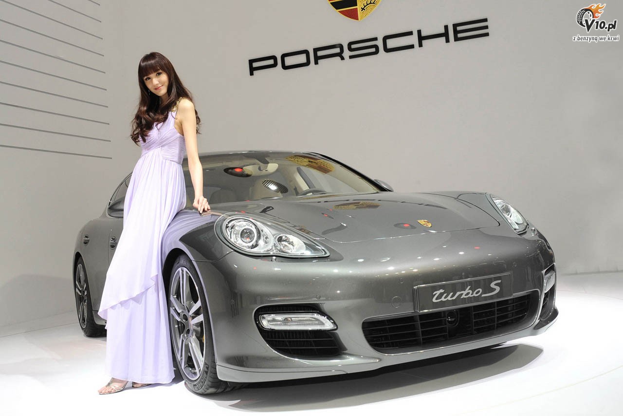 Dziewczyny Shanghai Auto Show 2011