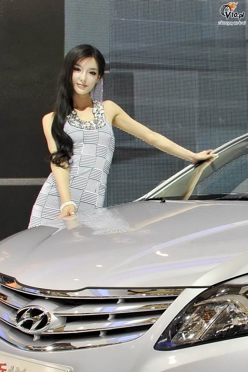 Dziewczyny Shanghai Auto Show 2011