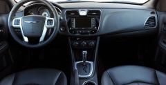 Chrysler 200