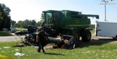 Kombajn kontra pickup - wypadek