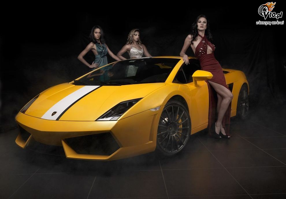 Lamborghini Gallardo i modelki