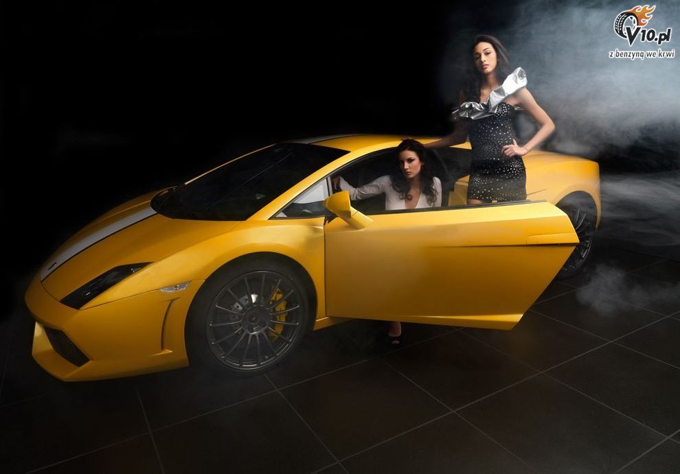 Lamborghini Gallardo i modelki