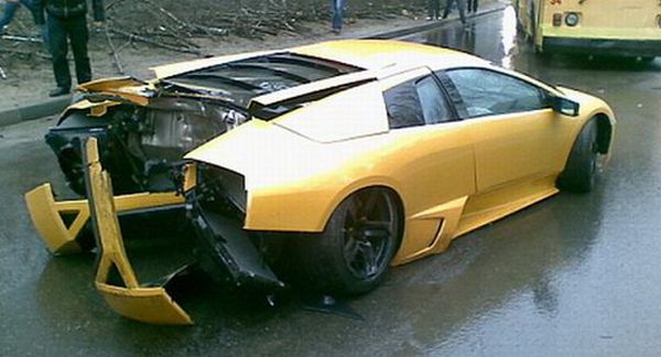 lamborghini_murcielago_wypadek_w_rosji_01.jpg