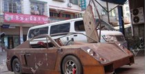 Lamborghini po chisku