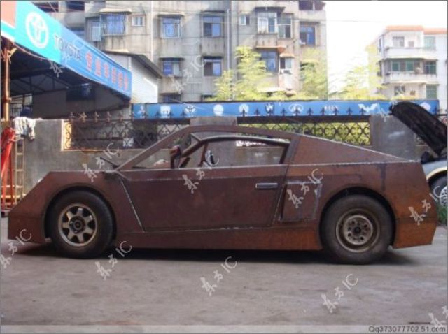 Lamborghini po chisku