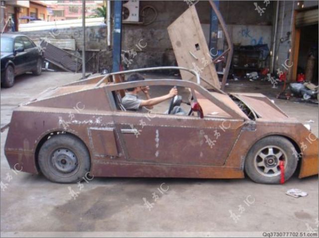 Lamborghini po chisku