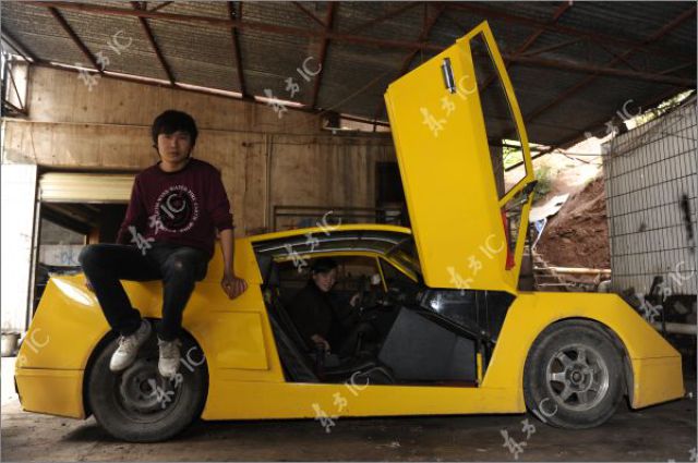 Lamborghini po chisku