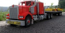 Kenworth W900 Longnose Flatber Trailer z klockw Lego