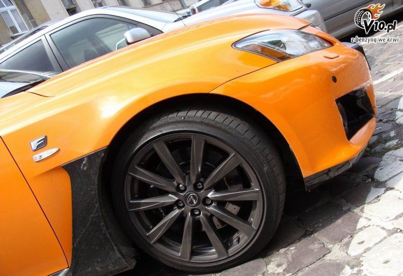 Lexus IS-F prawie jak Lamborghini