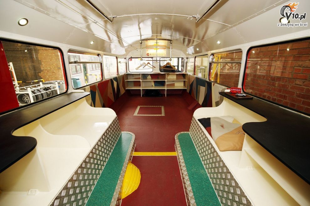London Routemaster wg Bentley
