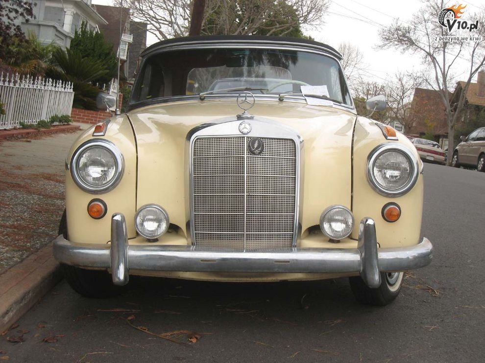 Mercedes 220S Cabrio