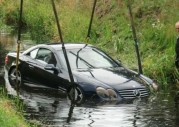 Mercedes SL500 - nietypowy wypadek