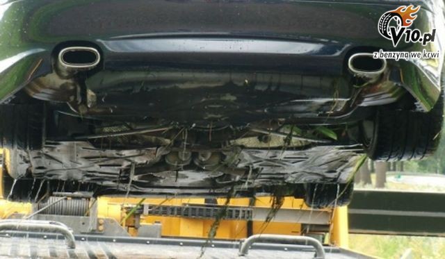 Mercedes SL500 - nietypowy wypadek