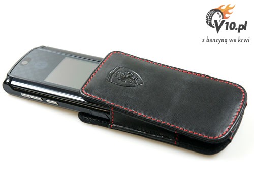 Motorola RAZR2 V9 Ferrari Special Edition