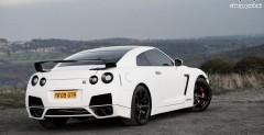 Nissan GT-R - matowa biel