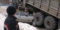 Pijany kierowca ciarwki kontra Mercedes
